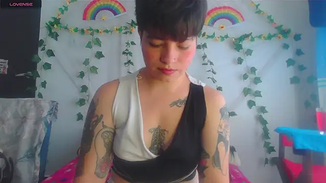 Snapshot of Mitsuha_gate chatting on December 21, 2025, 3:25 pm Mitsuha gate online show from December 21, 2025, 3:25 pm