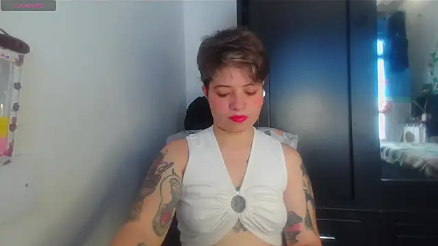 Snapshot of Mitsuha_gate chatting on January 18, 2026, 1:58 pm Mitsuha gate online show from January 18, 2026, 1:58 pm