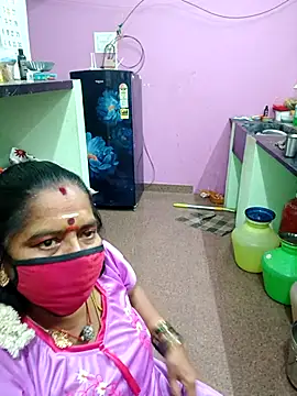 Snapshot of amuthasree chatting on October 21, 2025, 5:01 pm amuthasree online show from October 21, 2025, 5:01 pm