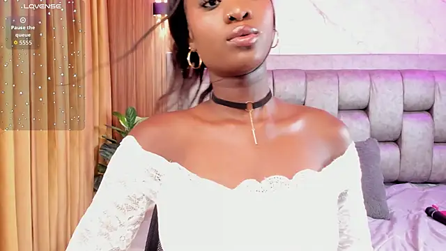 Snapshot of More_Hott chatting on September 10, 2025, 7:13 pm More Hott online show from September 10, 2025, 7:13 pm