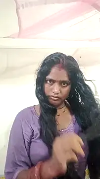 Guriya0076 online show from June 2, 2026, 11:43 am