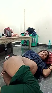 Snapshot of Guriya0076 chatting on September 18, 2025, 11:19 pm Guriya0076 online show from September 18, 2025, 11:19 pm