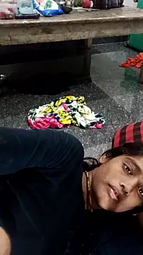 Snapshot of Guriya0076 chatting on September 15, 2025, 11:05 pm Guriya0076 online show from September 15, 2025, 11:05 pm