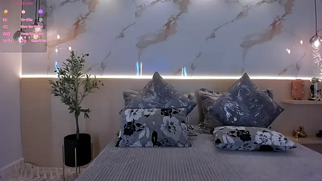 Snapshot of isabellasouza chatting on October 1, 2025, 11:47 am isabellasouza online show from October 1, 2025, 11:47 am