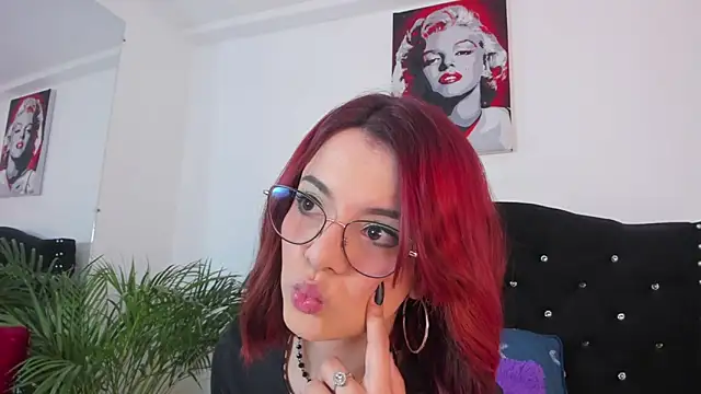 Snapshot of abby_jones2 chatting on May 7, 2026, 11:52 pm abby jones2 online show from May 7, 2026, 11:52 pm