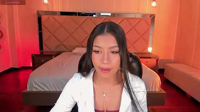 Snapshot of SophieHouston_ chatting on March 3, 2026, 4:08 am SophieHouston online show from March 3, 2026, 4:08 am