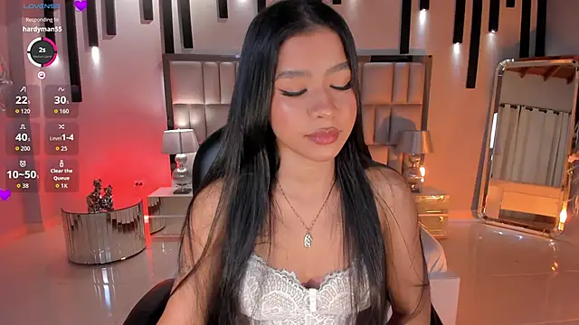 Snapshot of SophieHouston_ chatting on April 12, 2026, 3:21 am SophieHouston online show from April 12, 2026, 3:21 am