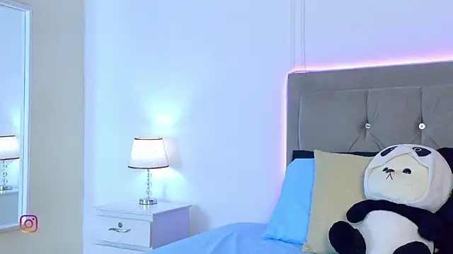 Ambar Bull online show from March 10, 2026, 1:26 pm