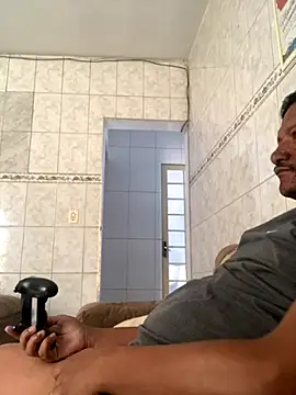 Snapshot of PIROCAGG21 chatting on November 18, 2025, 12:30 pm PIROCAGG21 online show from November 18, 2025, 12:30 pm