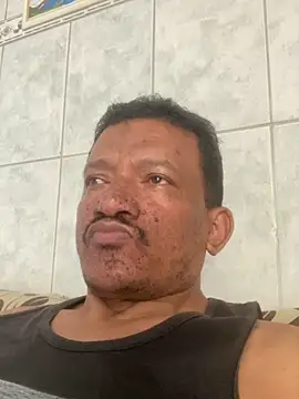 Snapshot of PIROCAGG21 chatting on September 18, 2025, 10:40 am PIROCAGG21 online show from September 18, 2025, 10:40 am