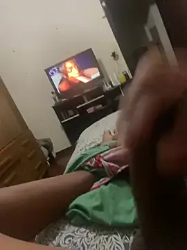 Snapshot of PIROCAGG21 chatting on January 14, 2026, 10:35 pm PIROCAGG21 online show from January 14, 2026, 10:35 pm