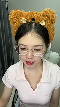 Qianqian-888 online show from November 10, 2025, 1:10 am