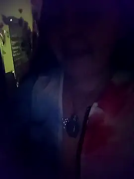 Snapshot of melisa_hot420 chatting on October 4, 2025, 5:53 am melisa hot420 online show from October 4, 2025, 5:53 am