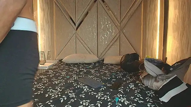 Hotcouple 222 online show from February 21, 2026, 7:32 am