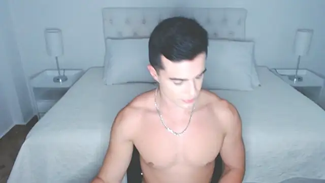 mr hunterx online show from March 17, 2026, 4:04 am