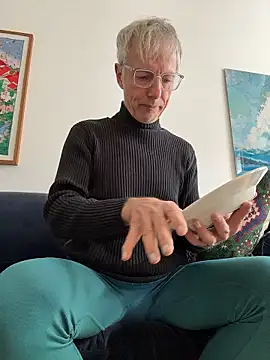 Snapshot of SexyLeon8 chatting on January 8, 2026, 9:59 am SexyLeon8 online show from January 8, 2026, 9:59 am