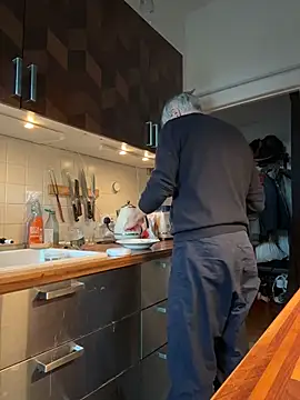 Snapshot of SexyLeon8 chatting on January 19, 2026, 7:34 am SexyLeon8 online show from January 19, 2026, 7:34 am