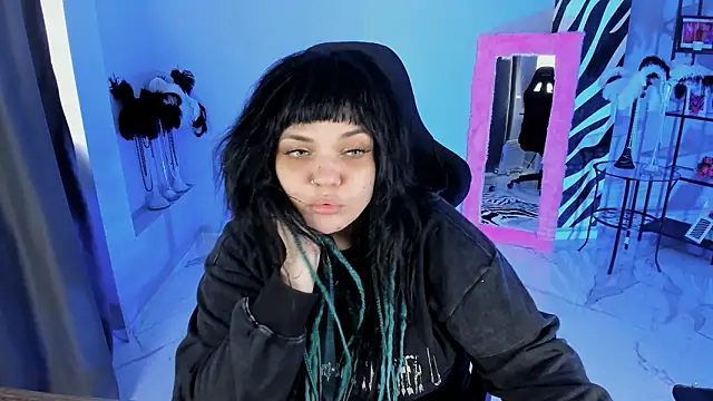 MaryHarrys online show from February 26, 2026, 11:32 am