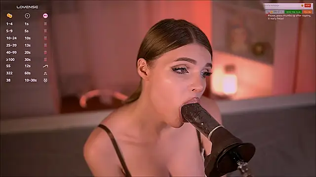 l0lidream  online show from October 28, 2025, 4:17 pm