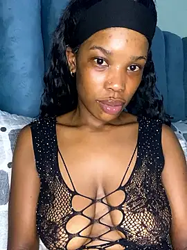 Caramel Mellow online show from January 13, 2026, 10:35 pm