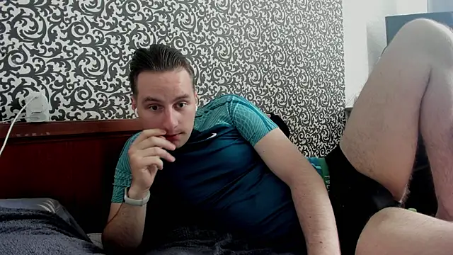 romiosabrino online show from May 4, 2026, 10:07 am