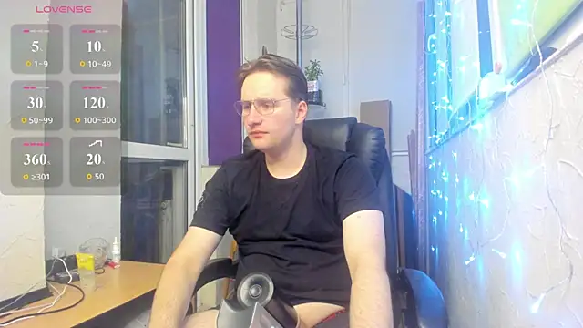 Snapshot of romiosabrino chatting on June 10, 2026, 10:33 pm romiosabrino online show from June 10, 2026, 10:33 pm