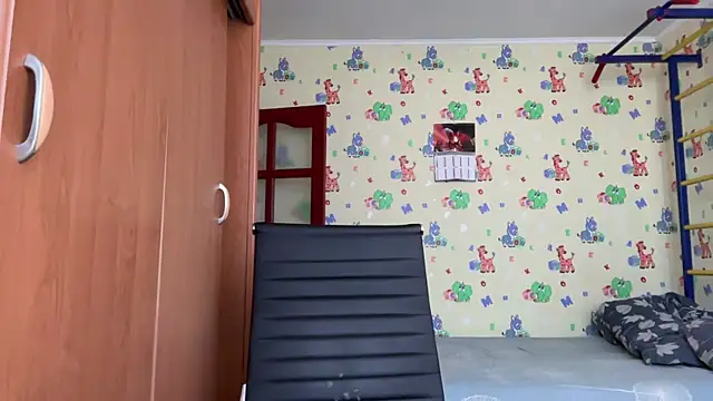 chiraq1945 online show from February 21, 2026, 10:17 am