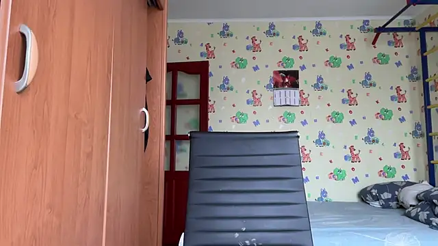 chiraq1945 online show from March 26, 2026, 7:50 am