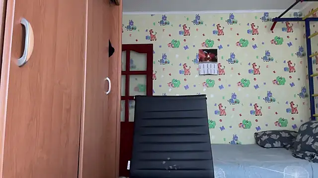 chiraq1945 online show from March 22, 2026, 6:26 am