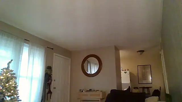 Snapshot of Miss_honey94 chatting on December 14, 2025, 1:06 pm Miss honey94 online show from December 14, 2025, 1:06 pm