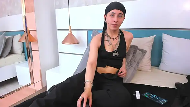 Snapshot of Ashkoreh chatting on March 3, 2026, 8:49 pm Ashkoreh online show from March 3, 2026, 8:49 pm