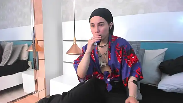 Snapshot of Ashkoreh chatting on February 21, 2026, 7:49 pm Ashkoreh online show from February 21, 2026, 7:49 pm