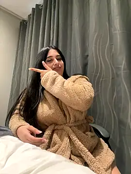 LilMisIndianx online show from September 12, 2025, 7:19 am