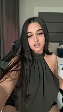 LilMisIndianx online show from May 15, 2026, 11:19 am