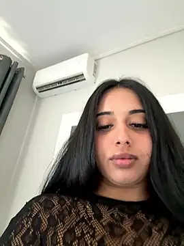 LilMisIndianx online show from January 11, 2026, 9:27 am