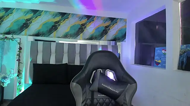 Snapshot of Adaara_Rey chatting on December 20, 2025, 7:39 pm Adaara Rey online show from December 20, 2025, 7:39 pm