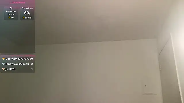 Snapshot of maskedgirl5005 chatting on February 18, 2026, 7:21 pm maskedgirl5005 online show from February 18, 2026, 7:21 pm