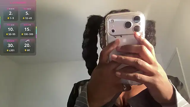 Snapshot of maskedgirl5005 chatting on November 13, 2025, 2:37 am maskedgirl5005 online show from November 13, 2025, 2:37 am