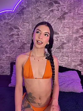 Snapshot of MaryAnneeXOO chatting on November 24, 2025, 6:19 pm MaryAnneeXOO online show from November 24, 2025, 6:19 pm