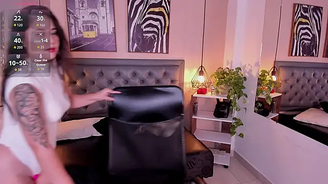 aisha duque online show from October 24, 2025, 7:46 pm