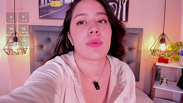 aisha duque online show from February 19, 2026, 7:44 pm