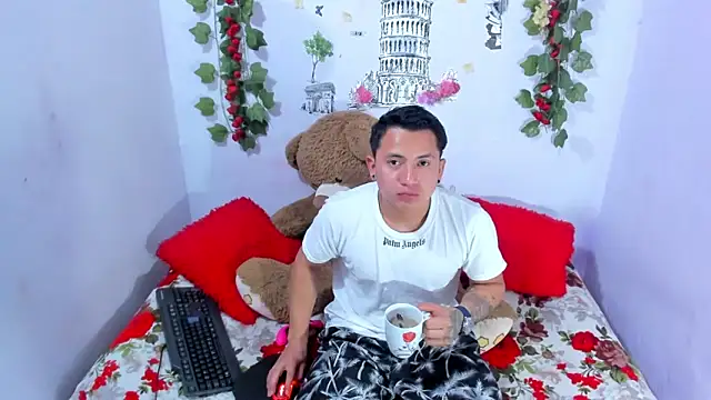 NataliaAndJulliam online show from November 24, 2025, 4:56 am