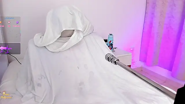 arynaughty20 online show from November 1, 2025, 1:27 pm