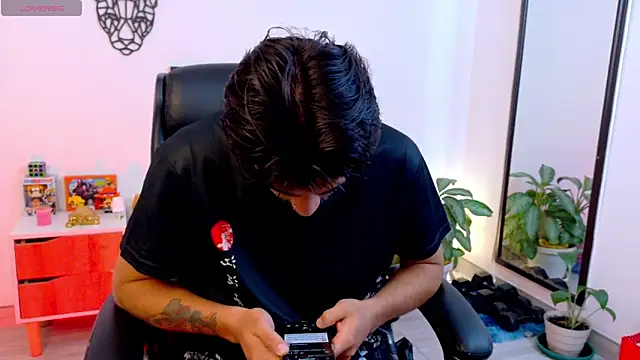 Snapshot of Elian_savoy chatting on February 15, 2026, 10:14 am Elian savoy online show from February 15, 2026, 10:14 am