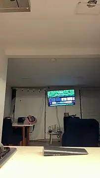 Elian savoy online show from April 14, 2026, 1:43 am