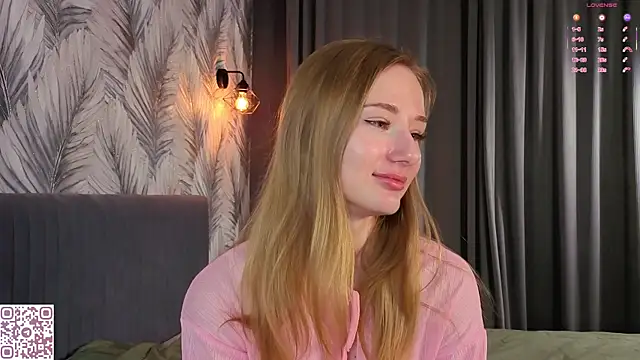 ElvinaRose online show from January 13, 2026, 2:37 am