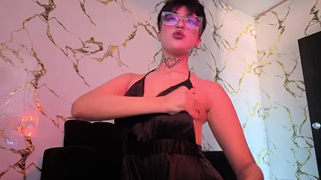 Rebeka-baker online show from December 22, 2025, 1:33 pm