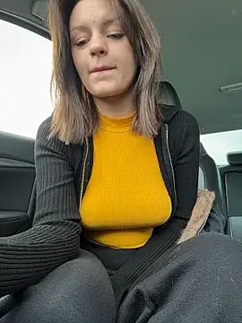 Snapshot of Cum_girlss chatting on April 19, 2026, 4:57 am Cum girlss online show from April 19, 2026, 4:57 am