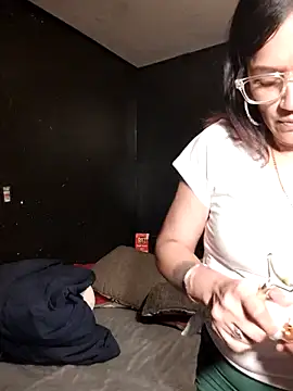 Snapshot of butterflykhash89 chatting on October 23, 2025, 3:49 am butterflykhash89 online show from October 23, 2025, 3:49 am