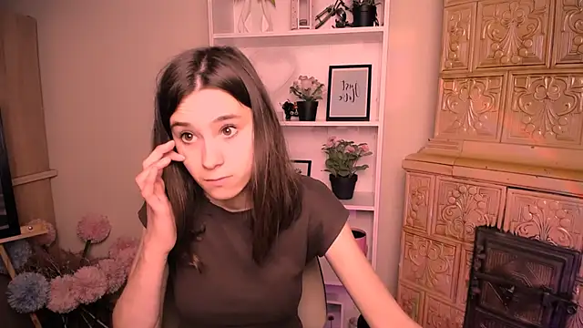 Snapshot of RosaRay_ chatting on June 5, 2026, 6:29 am RosaRay online show from June 5, 2026, 6:29 am